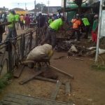 Douala – lutte contre le désordre urbain : libération de l’emprise publique au carrefour école publique Deido.